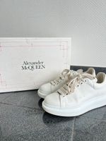 Alexander McQueen Schuhe Damen weiß 38,5 Niedersachsen - Alfeld (Leine) Vorschau