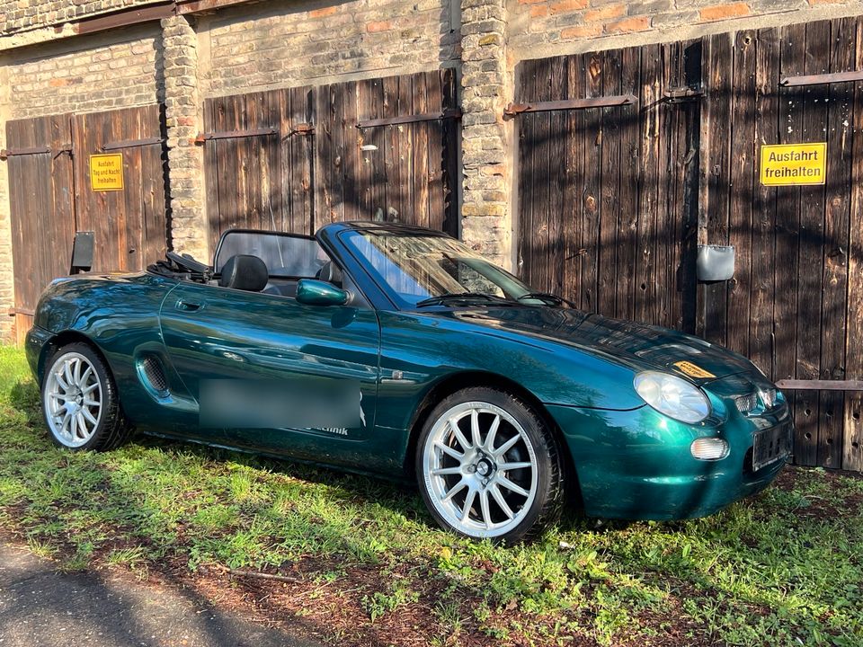 MG F Rover MGF Sommer-Cabrio Roadster Youngtimer in Berlin