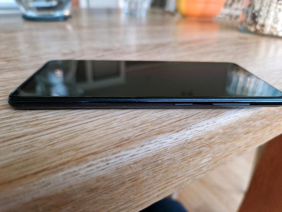 Samsung Galaxy A41 schwarz mit OVP und Hüllen in Bamberg