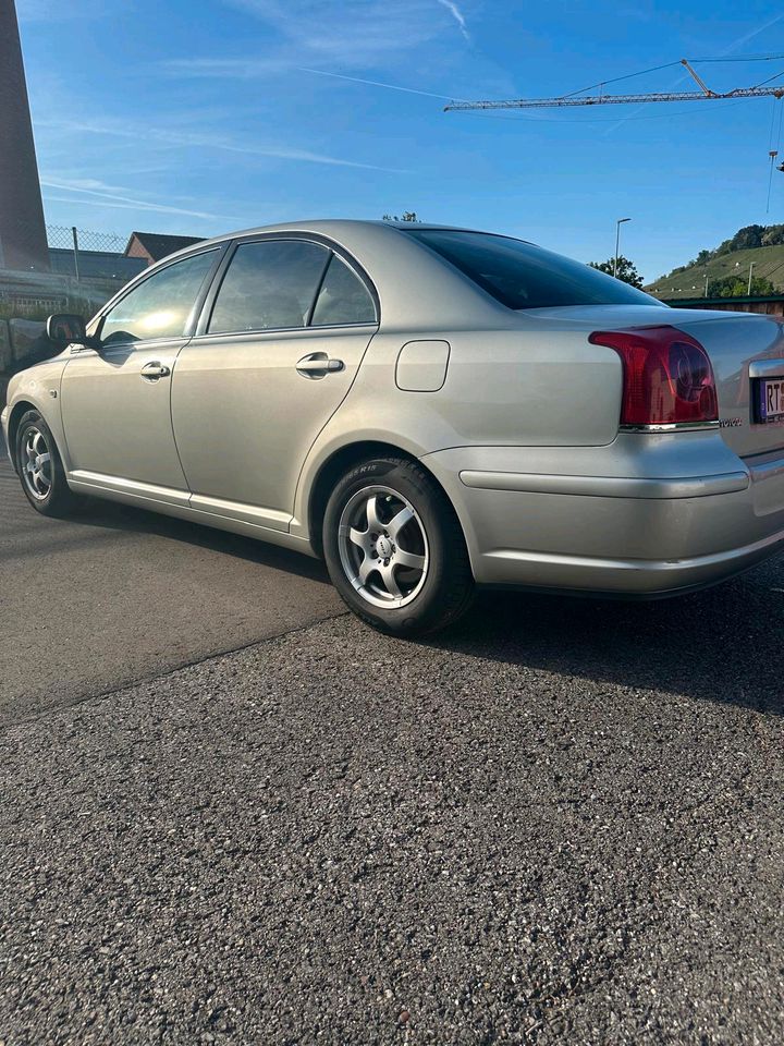 Toyota avensis in Pforzheim