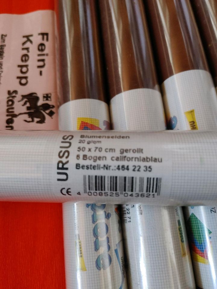 Krepp-und Seidenpapierrollen, 2€ oder gr.Tüte Colorado in Bad Oeynhausen