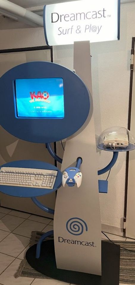 Suche Sega Dreamcast Kiosk Demo Aufsteller Unit in Stuttgart