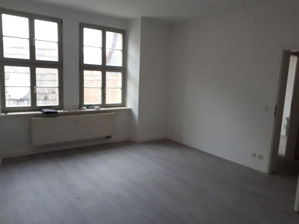 schöne Altbauwohnung 3-Raum mit 75 qm in Sangerhausen