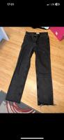 Schwarze Straight Jeans, Größe 26/32 Bayern - Raubling Vorschau
