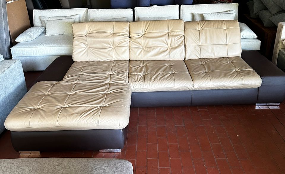 Sofa Couch L-Form Verstellbar Leder Federkern ca. 1.75x2.80m in Kiel