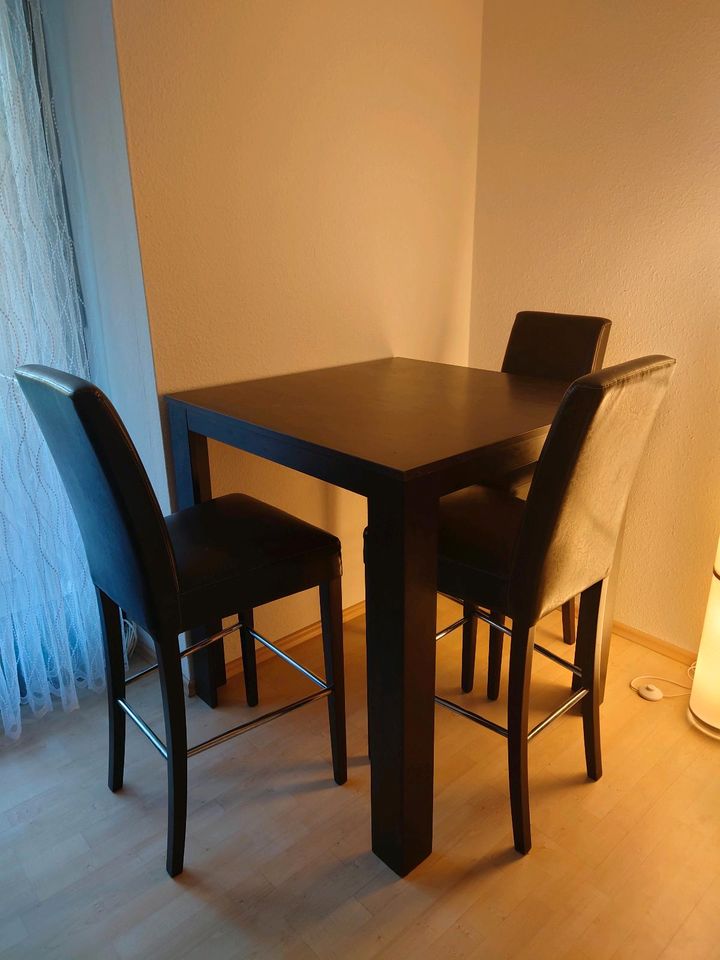 Bartisch Tisch 90x90[cm] Garnitur 4 Hocker mit Lehne in Stuttgart