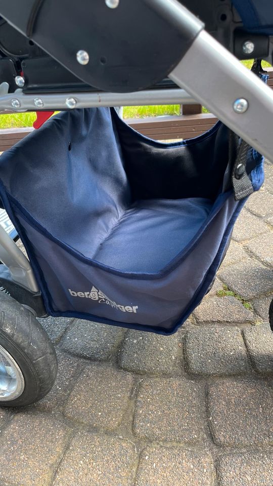 Kombi Kinderwagen Bergsteiger Capri in Monheim am Rhein