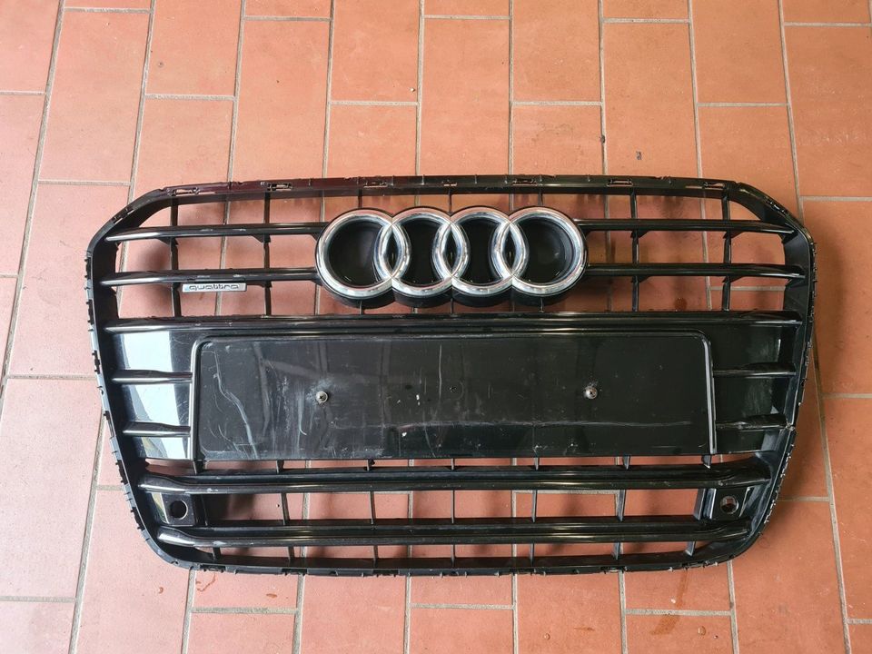 Original Audi A6 4G Quattro Grill ohne oder mit  Chrom Gebraucht in Eibenstock