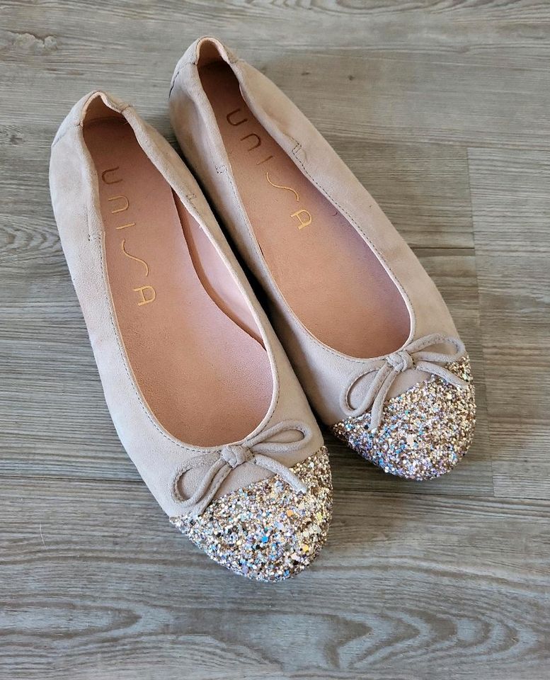 Ballerinas rosegold mit Glitzer Unisa Gr. 36 neuwertig in Rosbach (v d Höhe)