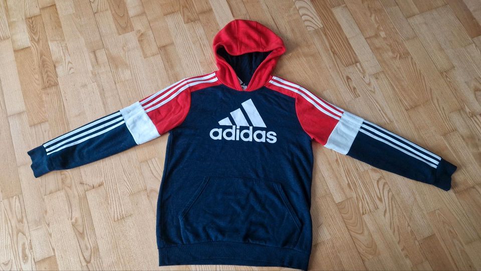 Adidas Pullover Sweatshirt Kaputze in 176 rot blau weiss in Niedersachsen -  Verden | eBay Kleinanzeigen ist jetzt Kleinanzeigen