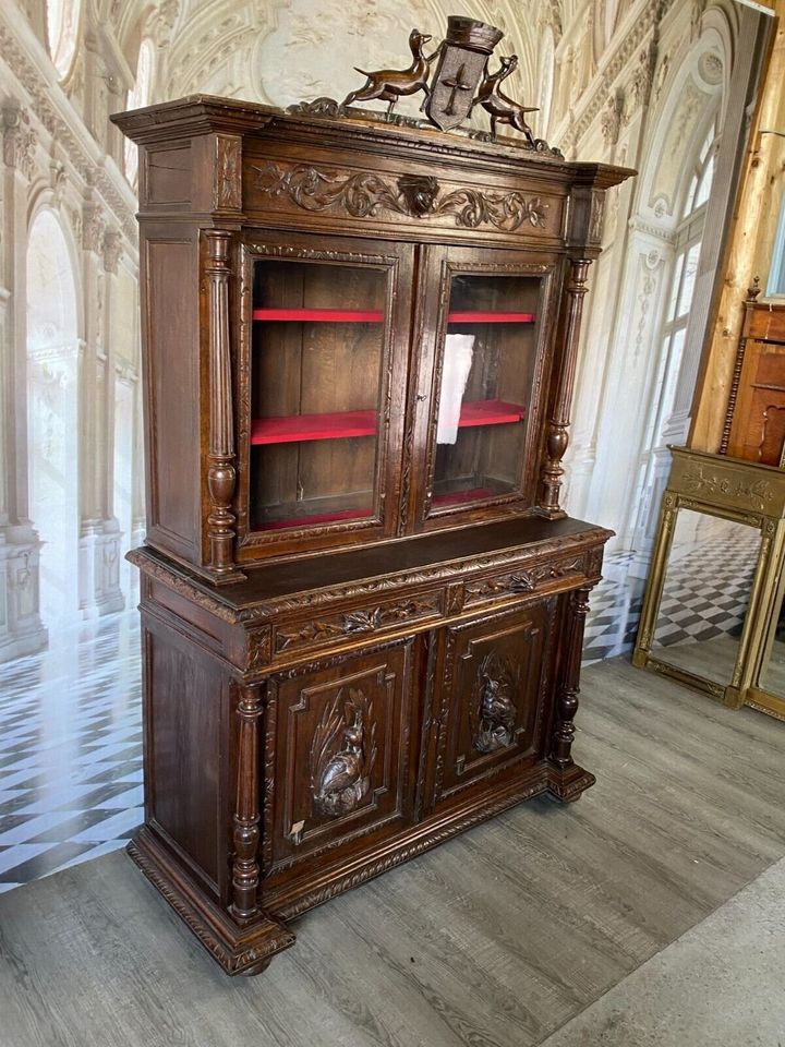 ANTIKES BUFFET FRANKREICH UM 1880 EICHE PRUNKSCHNITZWERK SCHRANK MIT VITRINE - Versand möglich 99 Euro - Wir sind für Sie da lokal in 86830 Schwabmünchen oder online ARTHOME24 in Schwabmünchen