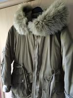 Damen Winterjacke Jacke Gr.40 Neuwertig Berlin - Reinickendorf Vorschau