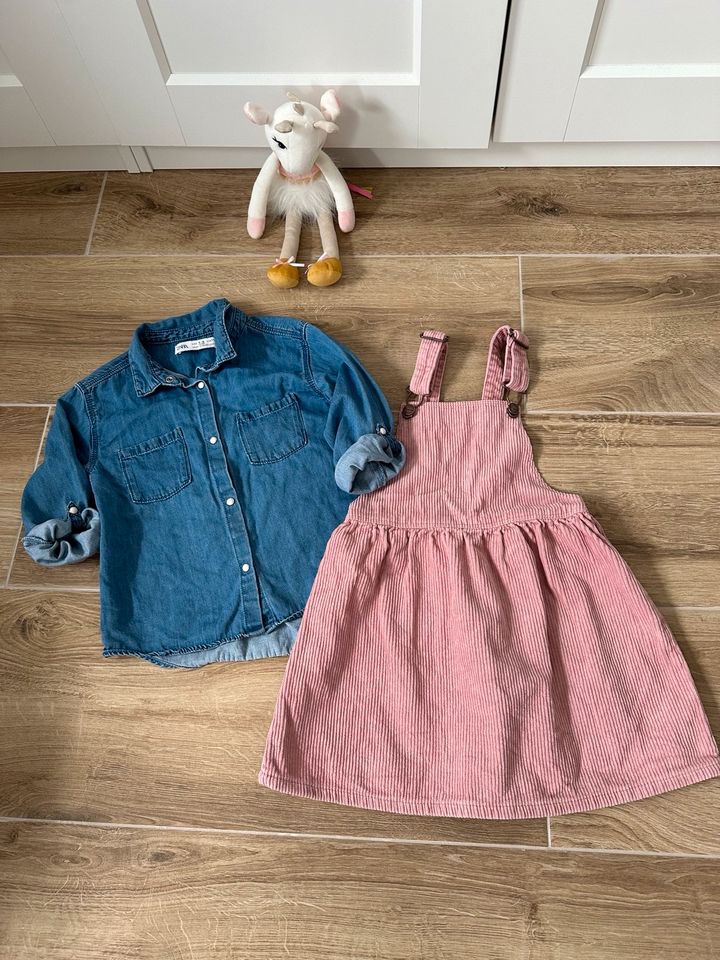 Zara Set; Jeansbluse und Latzrock / Kleid Cord in Mönchengladbach