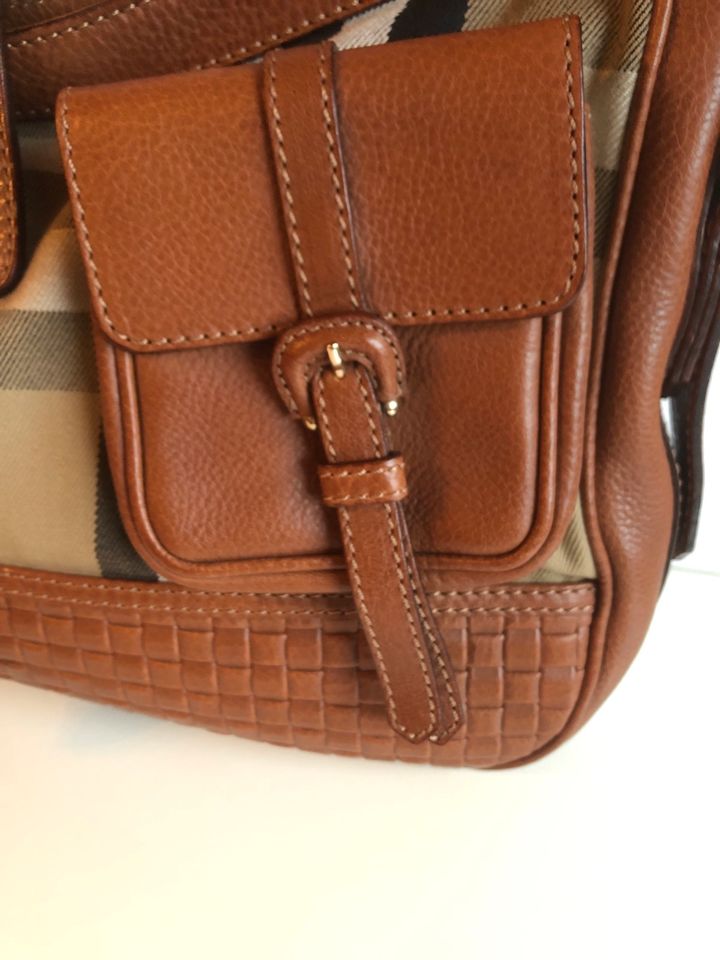 Burberry Tasche  Top Zustand. in Solingen