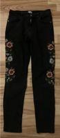 #Damenjeans Gr. 32 Blumen Stickereien Brandenburg - Wandlitz Vorschau