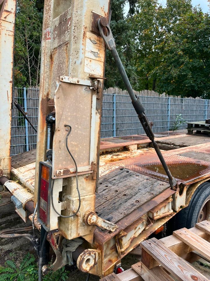 Langendorf TUE 40/2-3 ist ein Sattel-Tieflader in Schermbeck