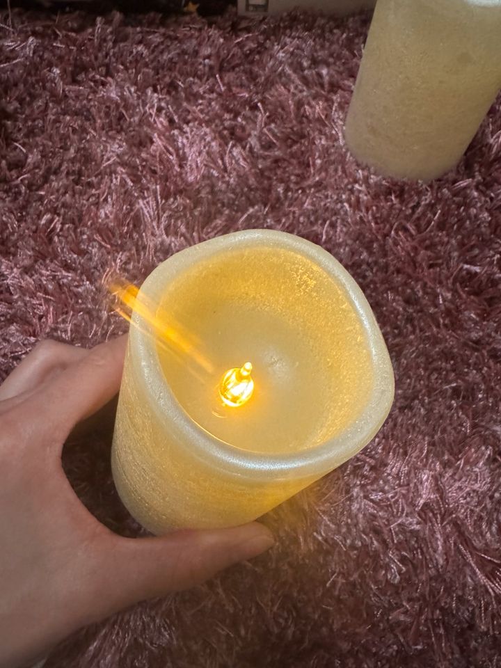 4 Stück Echtwax LED Kerzen von Tchibo in Diez