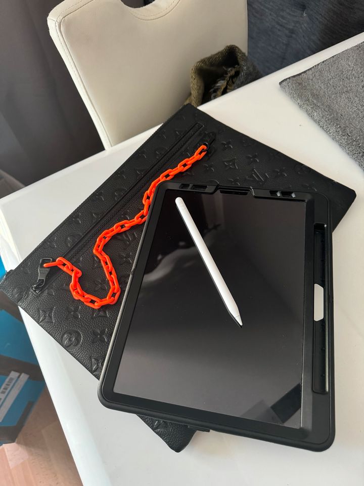 iPad 11 Pro 128 Gb / wifi cellular / 4 Generation / Apple Pencil in München