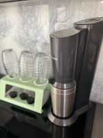 Sodastream mit 3 Glasflaschen und Abtropfhalterung Baden-Württemberg - Königsbach-Stein  Vorschau