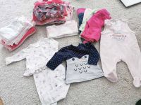 Baby-Bekleidungspaket (56/62) für Mädchen – 35 Teile Berlin - Spandau Vorschau