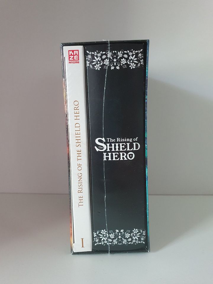 The Rising of the Shield Hero 1 & Schuber Limited Blu-ray B-WARE in Offenburg