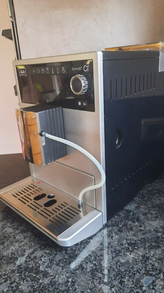 Kaffeevollautomat Melitta Caffeo CI, defekt, zum ausschlachten in Seeg