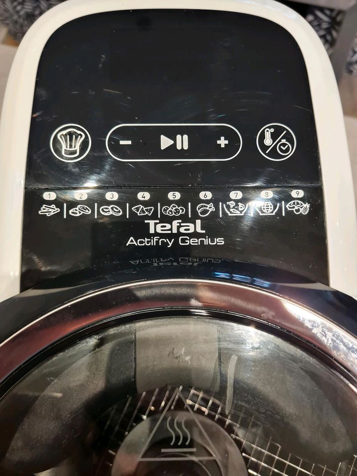 Tefal Actifry Genius Serie 041 Heißluft Fritteuse - wie neu in München