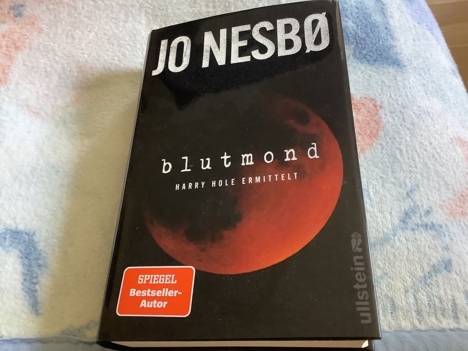 Jo Nesbo, Blutmond in Kiel