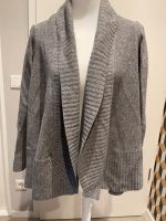 Repeat Strickjacke Grau 42 sehr edel Frankfurt am Main - Nordend Vorschau