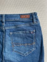 Tommy Hilfiger Rock 8 36 Jeansrock Rheinland-Pfalz - Ludwigshafen Vorschau