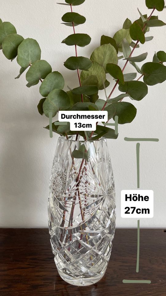 Schöne große Vase aus Bleikristall mit Schliff Schleuderstern in Hamburg