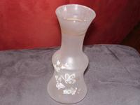 Vase Blumenvase Deko * Glas satiniert Schmetterling * Muttertag Bayern - Nordendorf Vorschau