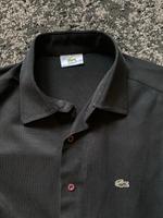 Vintage Lacoste Hemd in Schwarz/Braune Knöpfe Niedersachsen - Burgdorf Vorschau