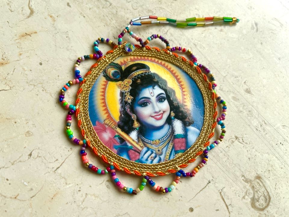 Krishna Anhänger Hindu Gott deko Indien Ornament Geschenk Perlen in Düsseldorf