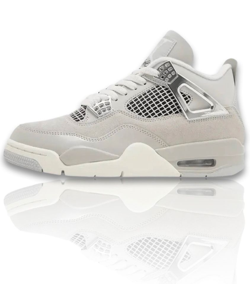 Air Jordan 4 Retro Frozen Moments (W) / EU36-44.5 in Freiburg im Breisgau