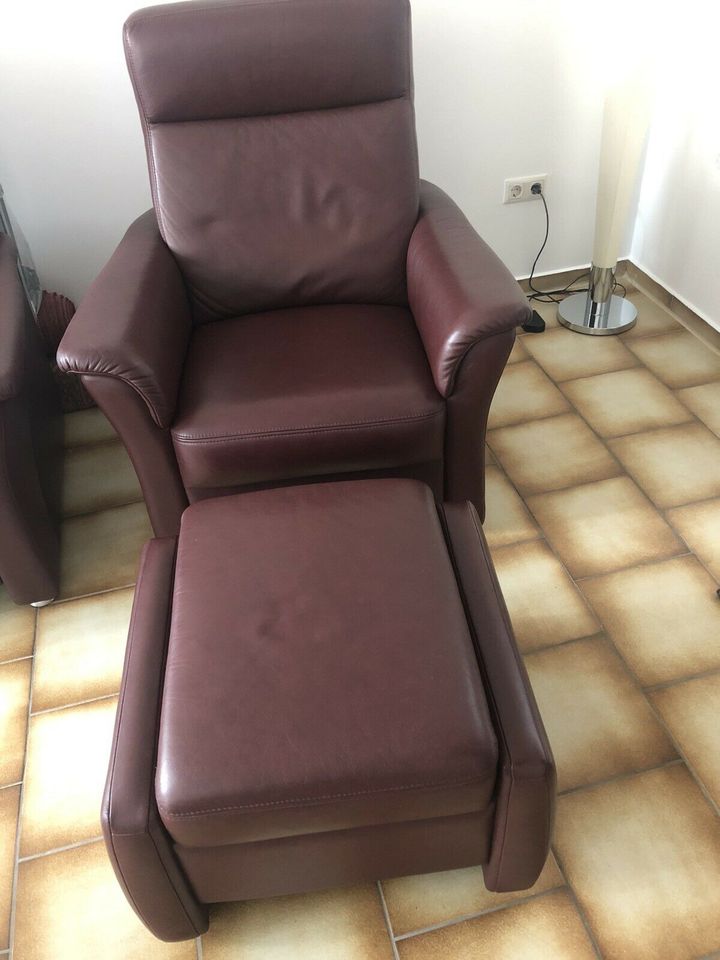 Sessel mit Hocker Echte Leder in Darmstadt