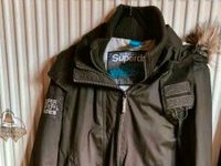 Superdry  Windbomber L grün mit vielen Raffinessen6 Kr. München - Haar Vorschau