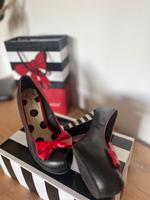 Pumps Lola Ramona ANGIE P Größe 39 Retro High Heels Rockabilly Bayern - Trappstadt Vorschau