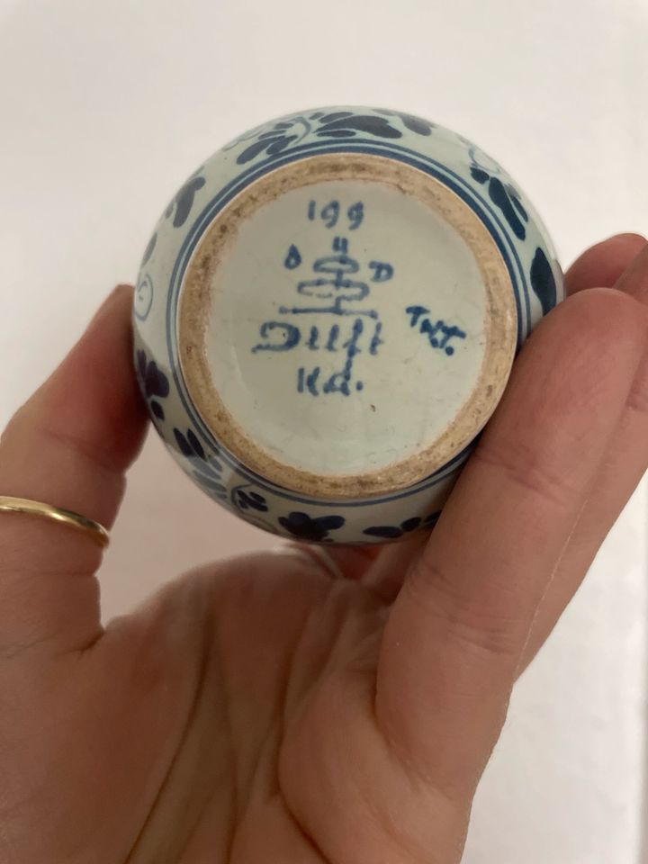 Delfter Porzellan: Vase Kanne original Delft handgemalt in Hamburg