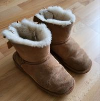 Lammfell Stiefel beige für Mädchen Gr. 35 Berlin - Charlottenburg Vorschau