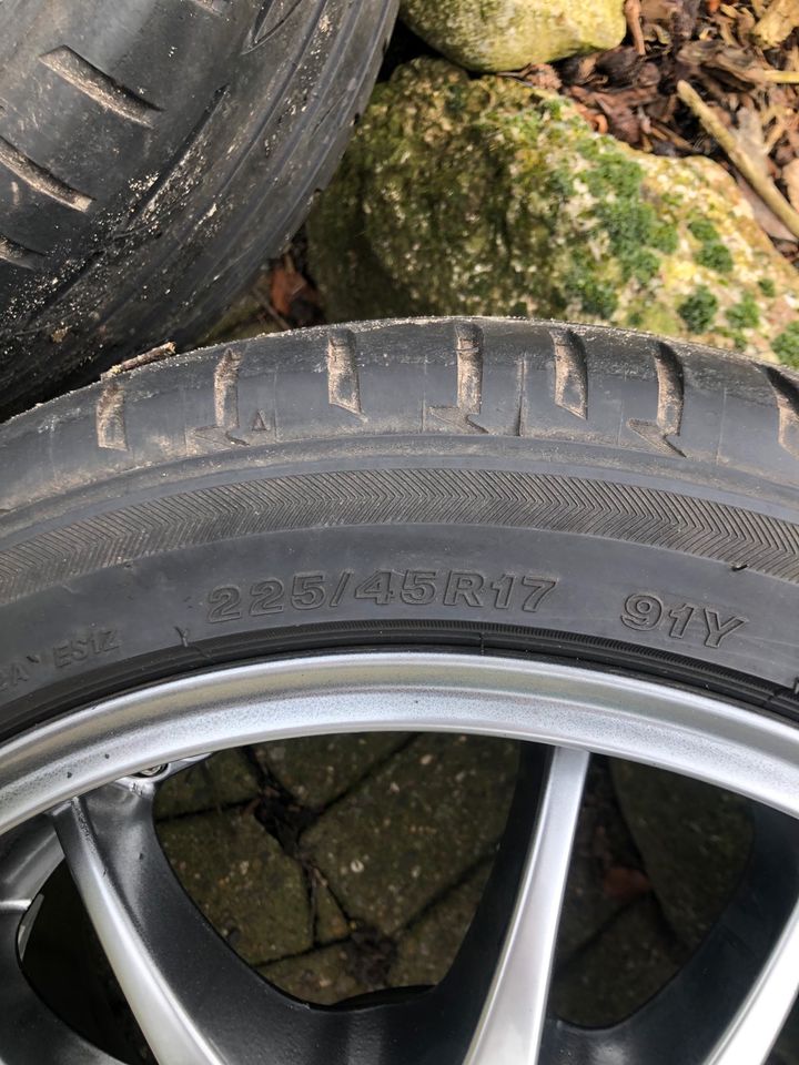 Reifen mit Felge Bridgestone 225/45 R17 91 Y in Ahlerstedt