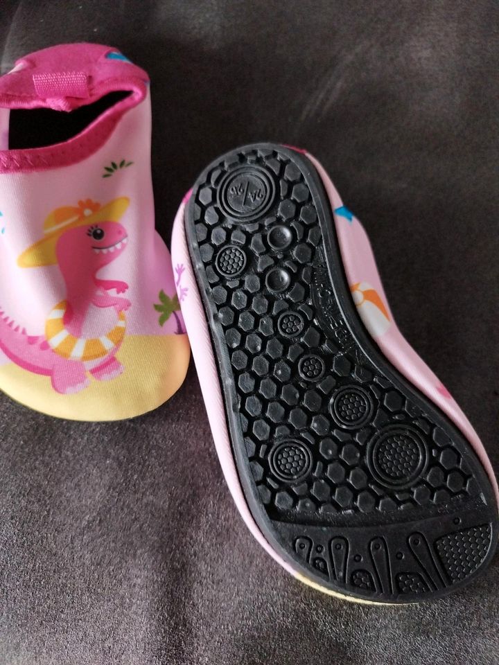 Badeschuhe Strand Baby Kinder 24/25 in Böblingen