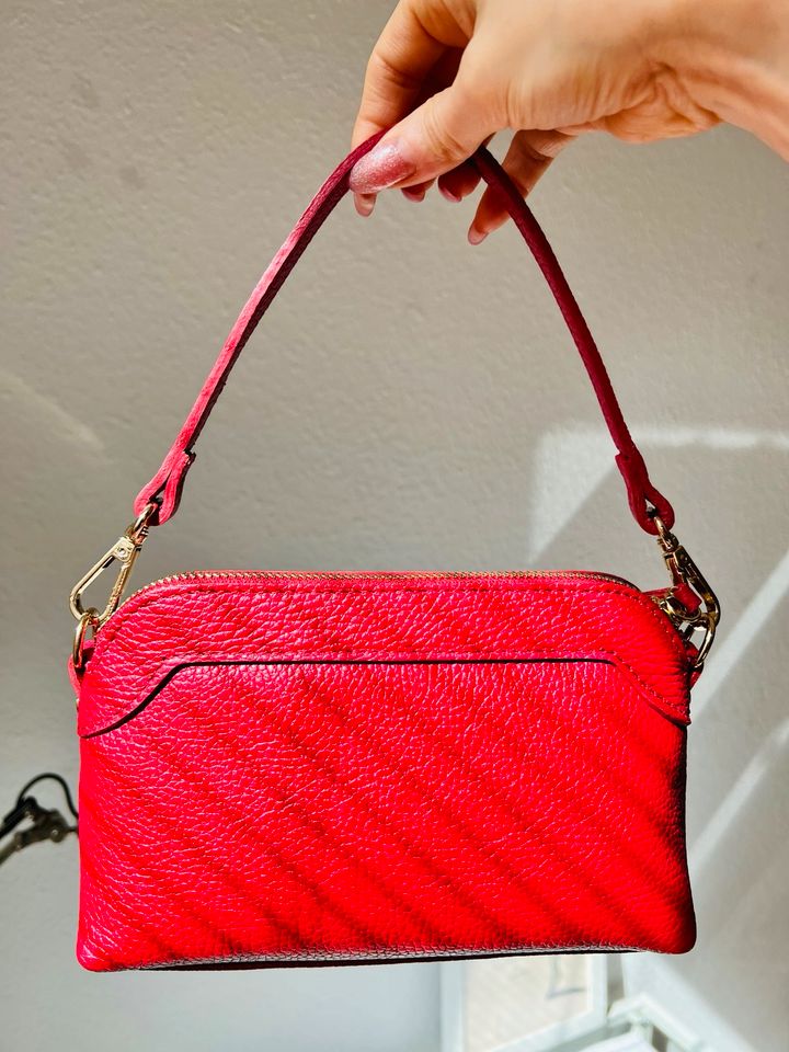 Luxus Kalbs - Leder Handtasche aus Italien NEU Red Rot in Berlin