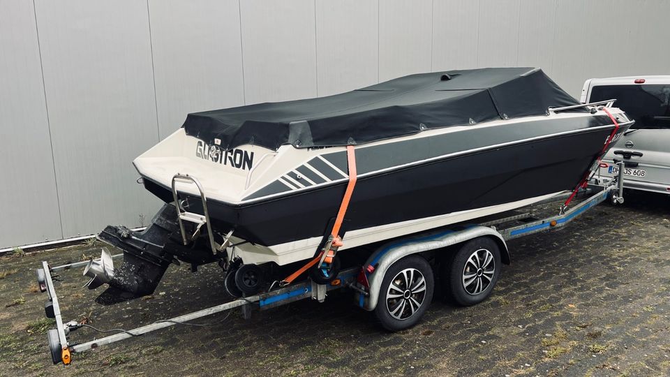 Motorboot Glastron Laraya Futura 207 4,3 V6 Motor mit Trailer in Diepholz