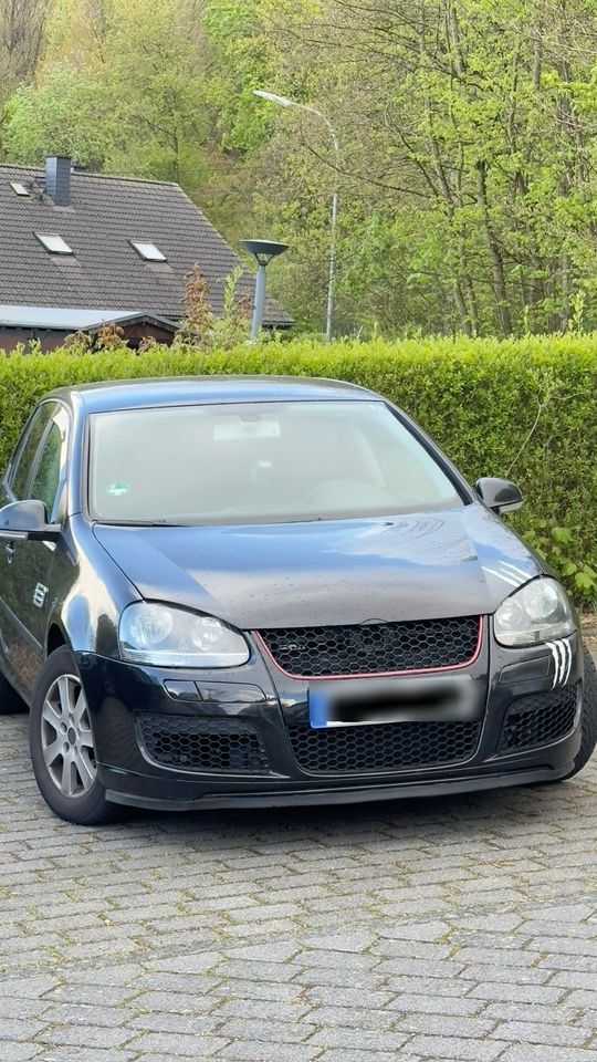 Golf 5  2.0 FSI (150PS) in Wiesbaden