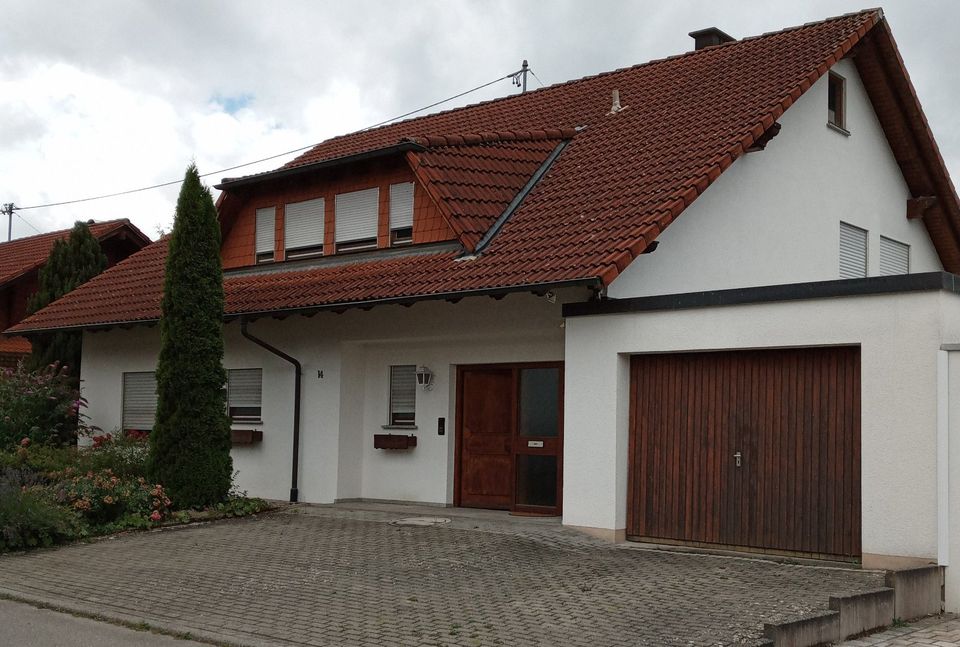Haus in Rottweil, Göllsdorf,  barrierefrei, mit DG-Wohnung in Rottweil