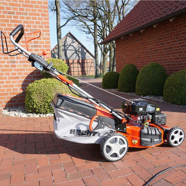 Benzin Rasen Mäher mit Antrieb Schnittbreite 51 cm Elektrostart Radantrieb Mulch VB in Greven