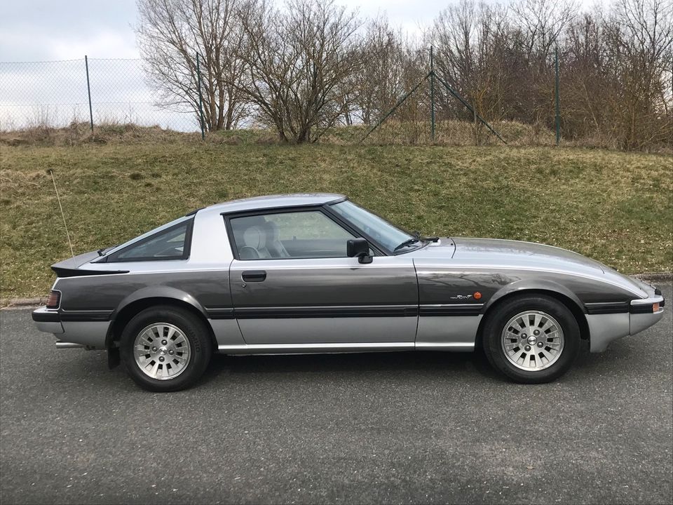 MAZDA RX 7 SA2 toller Wankel Oldtimer Sportwagen Motor nur 6000km in Coburg