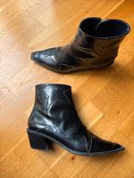 Stiefeletten Zara 40 Cowboy Western schwarz mit Sterne Stuttgart - Stuttgart-Ost Vorschau