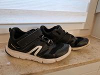 Turnschuh Laufschuh Sportschuh Schwarz 37 Decathlon Sachsen - Grimma Vorschau